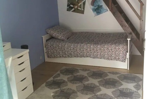 Crest House | House with garden Crest