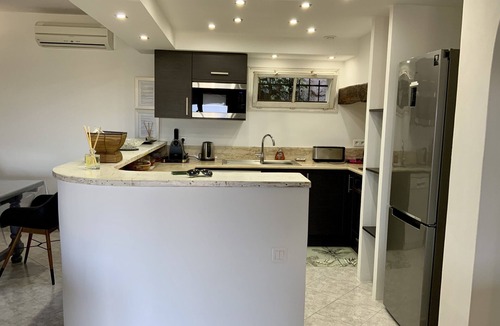 Bonifacio Villa | House with garden