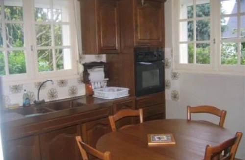 Sene House | House with garden