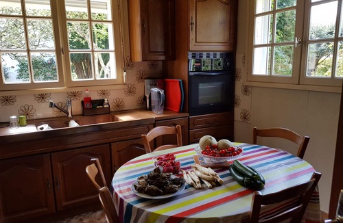 Sene House | House with garden