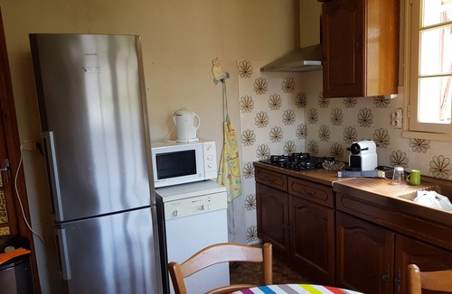 Sene House | House with garden