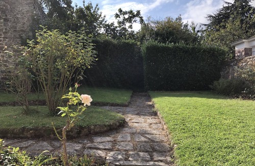 Saint-Ideuc House | House with garden