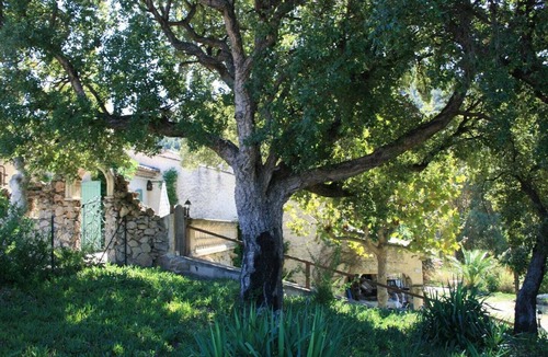Sainte-Maxime Cottage | House with garden view