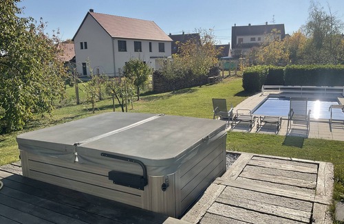 Scherwiller House | House with garden