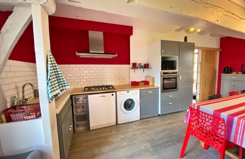 Chapelle-Guillaume House | House with heated pool 1h30 from Paris.