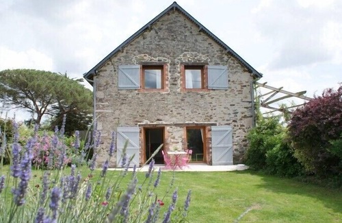 Nort-sur-Erdre House | House with heated pool