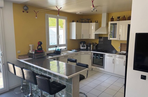 Villemeux-sur-Eure House | House with indoor pool 4 bedrooms 3 bathrooms billiards jacuzzi sauna