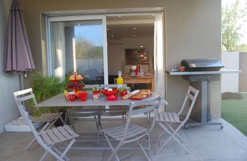 Le Grau-dʼAgde House | HOUSE with Jacuzzi 200 m grau beach CAP D'AGDE