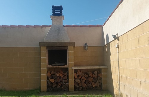 Samboal Cottage | House with large garden and fireplace, ideal for families, pet friendly.