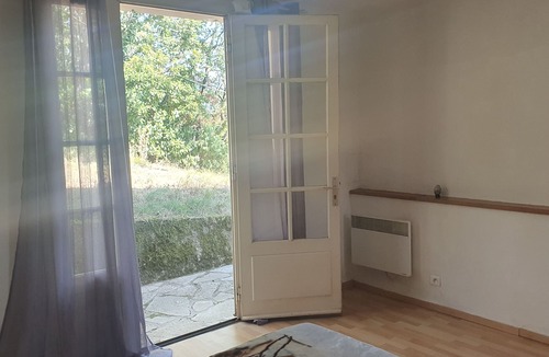 Revel House | House with lake view