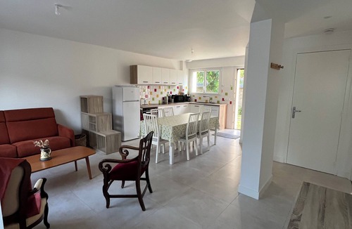 Guerande House | House with large garden