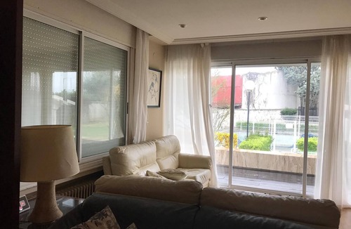 Tudela House | House with large garden and very quiet