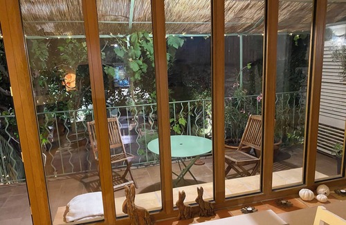 Hyeres City Centre House | House with large terrace in the heart of the old town of Hyères
