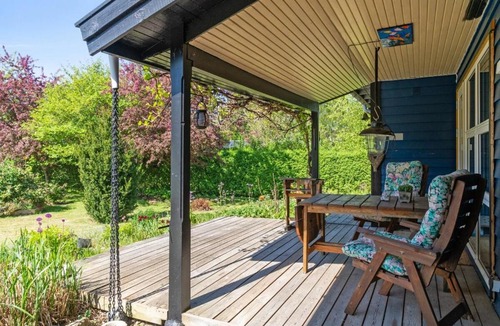 Kirke Hyllinge House | House with lovely garden and close to water with Shelter