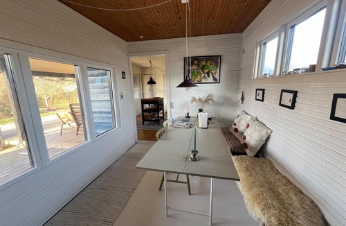 Kirke Hyllinge House | House with lovely garden and close to water with Shelter