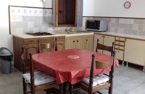 Mirabel-et-Blacons House | House with mountain views