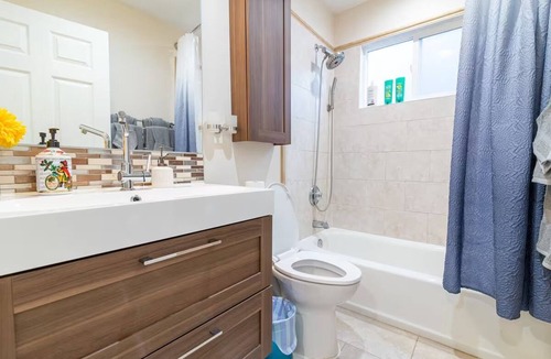 Rancho Cordova House | House with nice backyard, playground and many