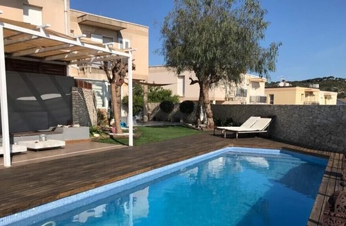 Segur de Calafell House | House with pool and chill out with sea views
