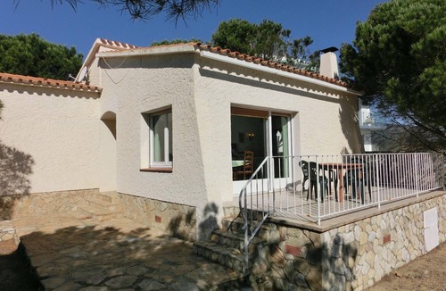 Llanca Cottage | House with Panoramic View near Beaches at Cap Ras