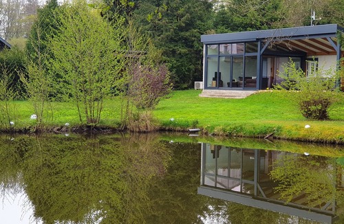La Houssiere House | house with pond, mountain view