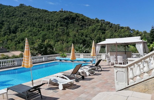 Saint-Blaise House | House with pool back country Nice