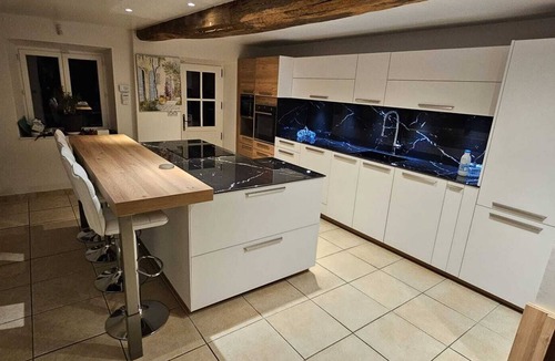 Poigny la Foret Bed & Breakfast | House with pool in the Chevreuse valley