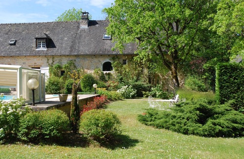 Turenne House | House with pool