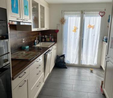 Pfeffingen House | House with pool - sleeps 5