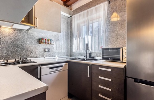 Costa Dorada Villa | House with private pool only 500m beach
