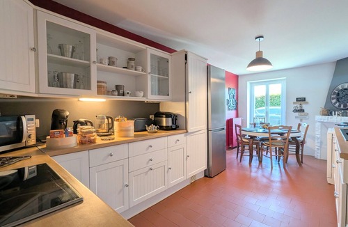 Rouvres-les-Bois Cottage | House with private pool and jacuzzi in Rouvres-les-Bois