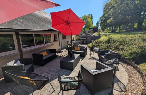 Rouvres-les-Bois Cottage | House with private pool and jacuzzi in Rouvres-les-Bois