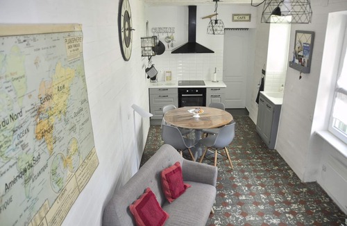 Villemoustaussou Cottage | House with private garden