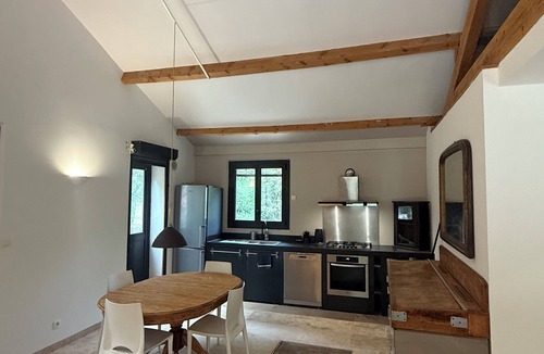 Entrecasteaux House | House with private river