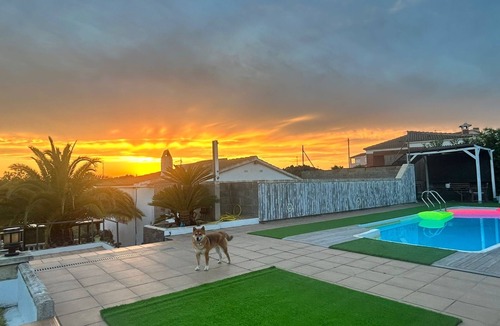 Calafell House | 🌴HOUSE WITH PRIVATE POOL AND GARDEN, BARBECUE AND INTERNET 🌊 🌿