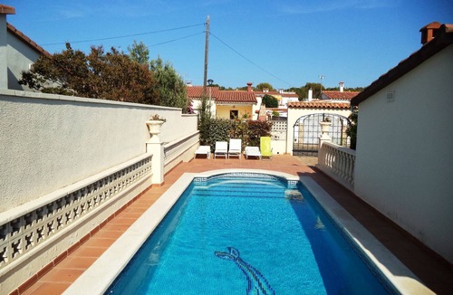 L'Escala House | House with private pool for 6 people, L'Escala