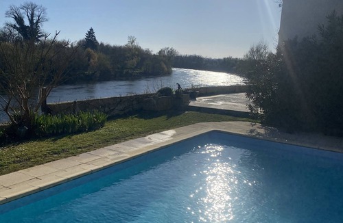 La Force House | House with private pool and jacuzzi, panoramic river view