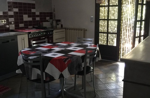 Ales House | House with private swimming pool, all comforts, not overlooked