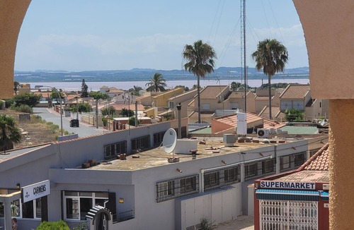 La Siesta House | House with roof terrace