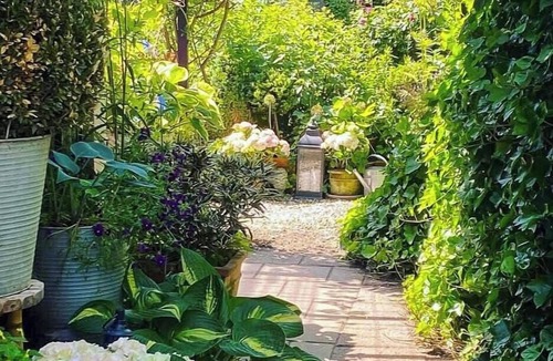 Smidstrup Strand House | House with rose garden and greenhouse in Gilleleje