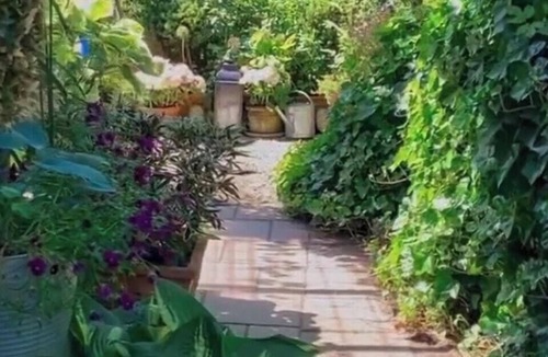 Smidstrup Strand House | House with rose garden and greenhouse in Gilleleje