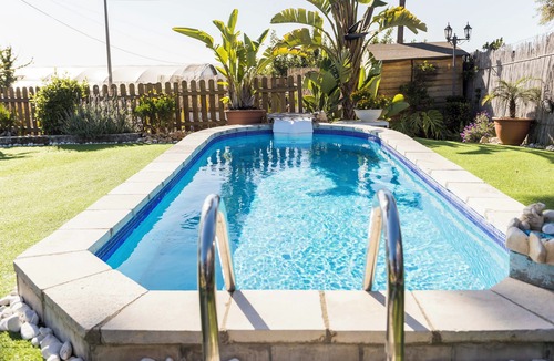 Premia de Dalt House | House with sea views, garden and pool