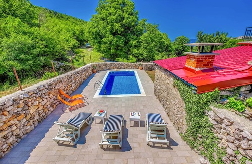 Novi Vinodolski House | House with sea views in its own valley with an ecological garden