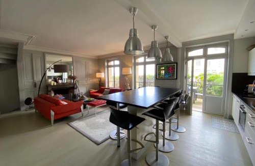 Trouville-sur-Mer House | House with sea view next to the beach