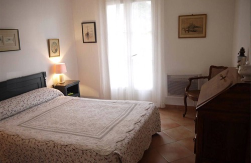 Canari Bed & Breakfast | House with sea view and large plot