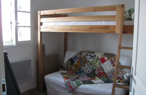 Canari Bed & Breakfast | House with sea view and large plot