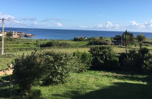 Fermanville House | house with sea view veranda