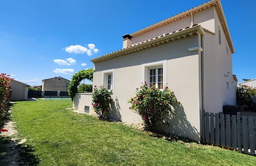 Jonquieres Villa | House with secure swimming pool