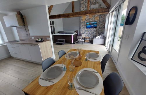 Ladon House | House with spa and pool - Loiret Spa