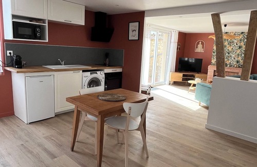 Acquigny House | House with spa and terrace - village with amenities on foot