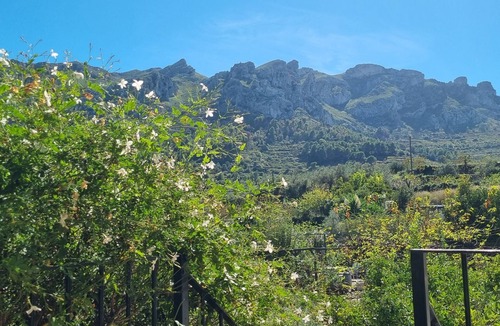 Benissili House | House with spectacular mountain views.
